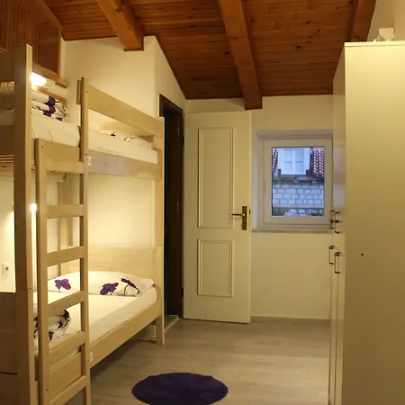 Hostel Angelina Old Town-2